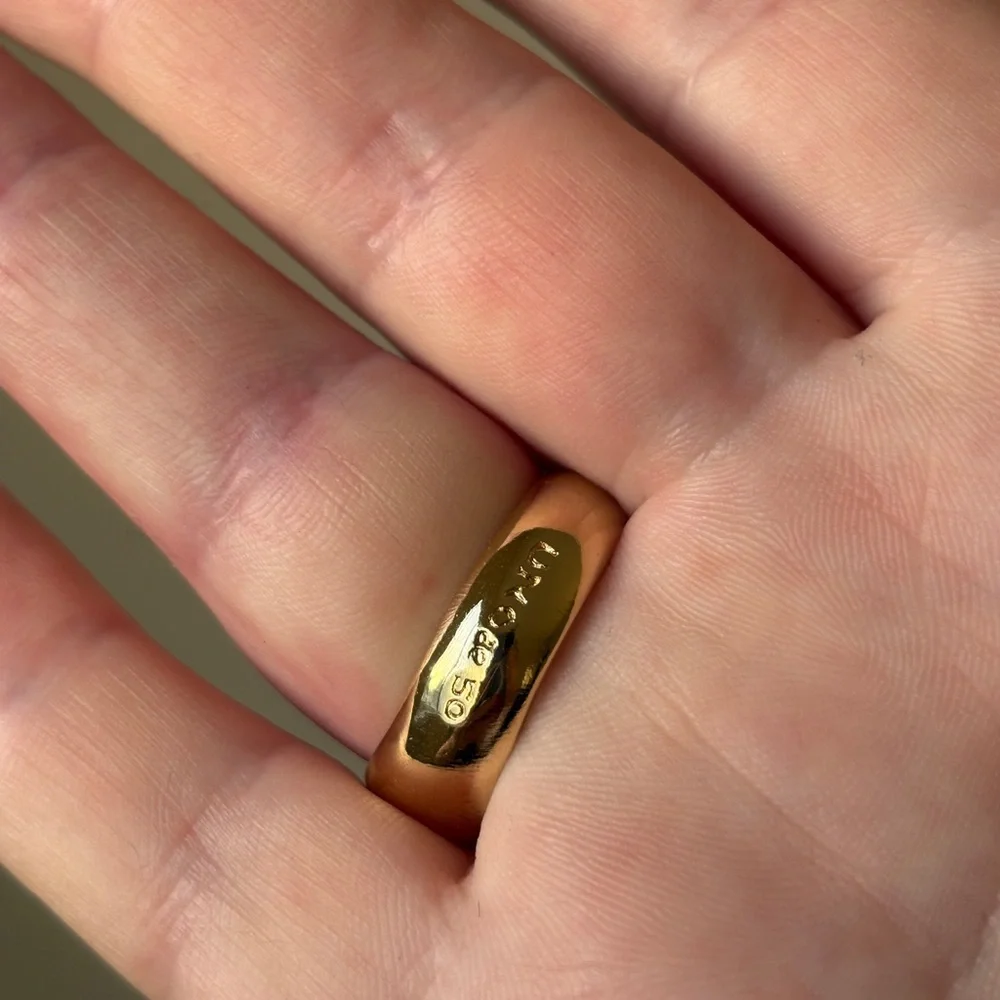 Uno de 50 Sew-Me ring, gold plated, new